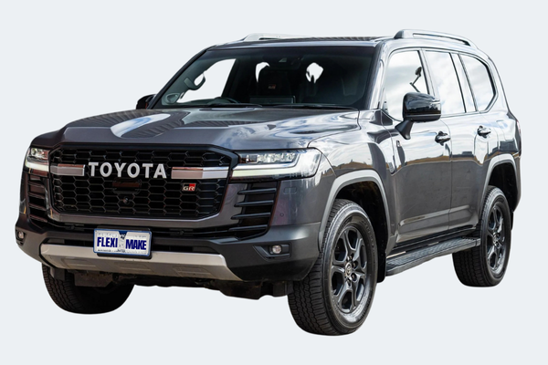 Toyota Land Cruiser 300 Series Heavy-Duty Drinking Water Bladder – 110L-Vehicle View